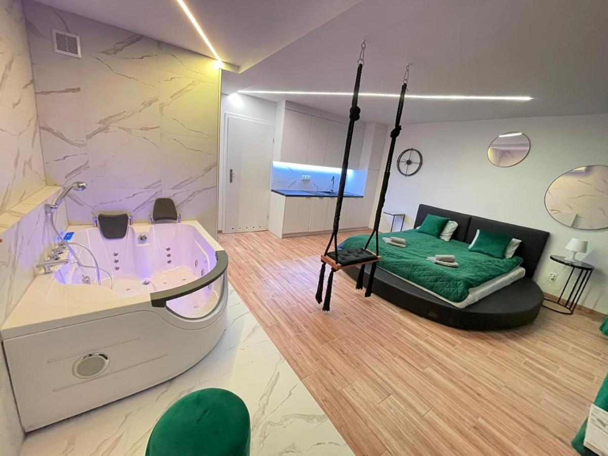 Yourapart Jacuzzi Przy Zamku Krolewskim وارسو المظهر الخارجي الصورة